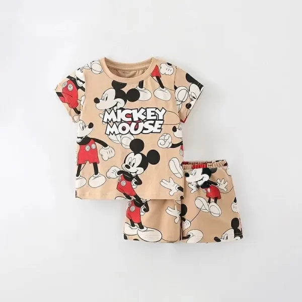 T-SHIRT & SHORTS 2 PIECE